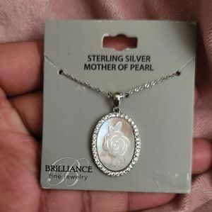Sterling silver New mother of pearl necklace
